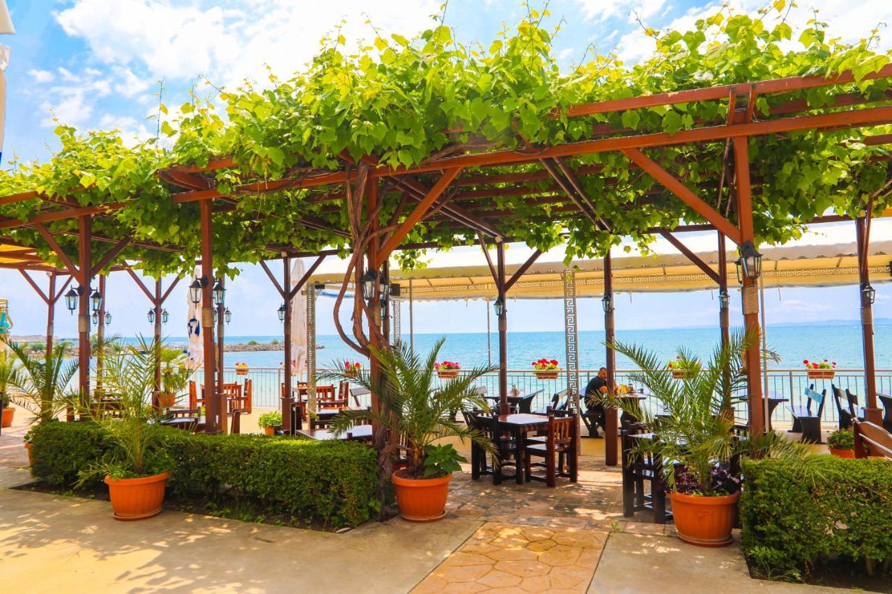 Petrov Family Hotel Nesebar Exterior foto