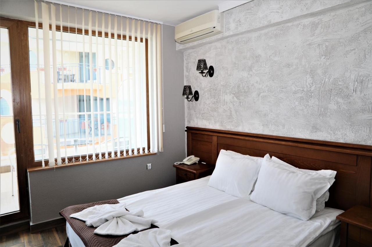 Petrov Family Hotel Nesebar Exterior foto
