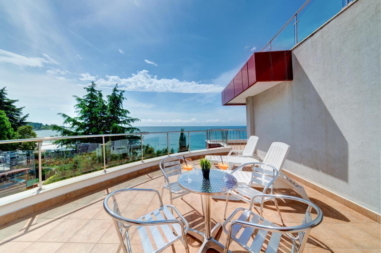 Petrov Family Hotel Nesebar Exterior foto
