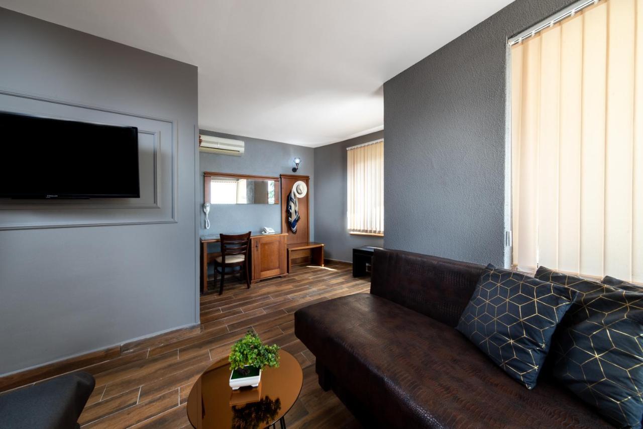 Petrov Family Hotel Nesebar Exterior foto