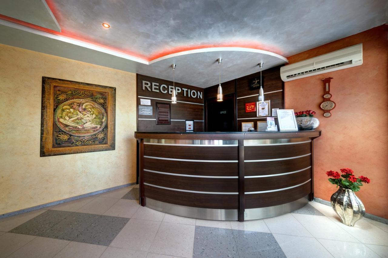 Petrov Family Hotel Nesebar Exterior foto