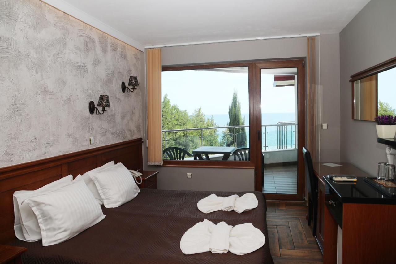 Petrov Family Hotel Nesebar Exterior foto