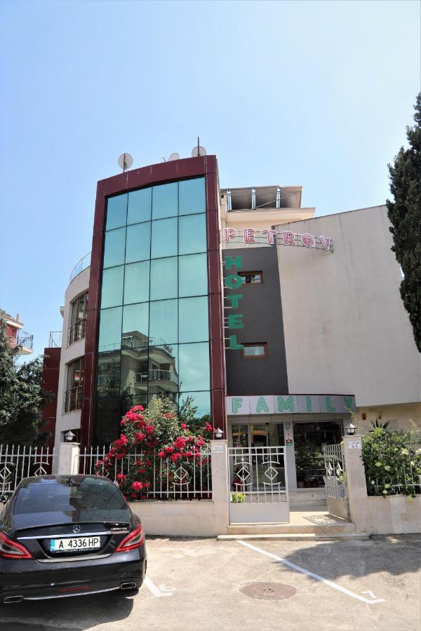 Petrov Family Hotel Nesebar Exterior foto