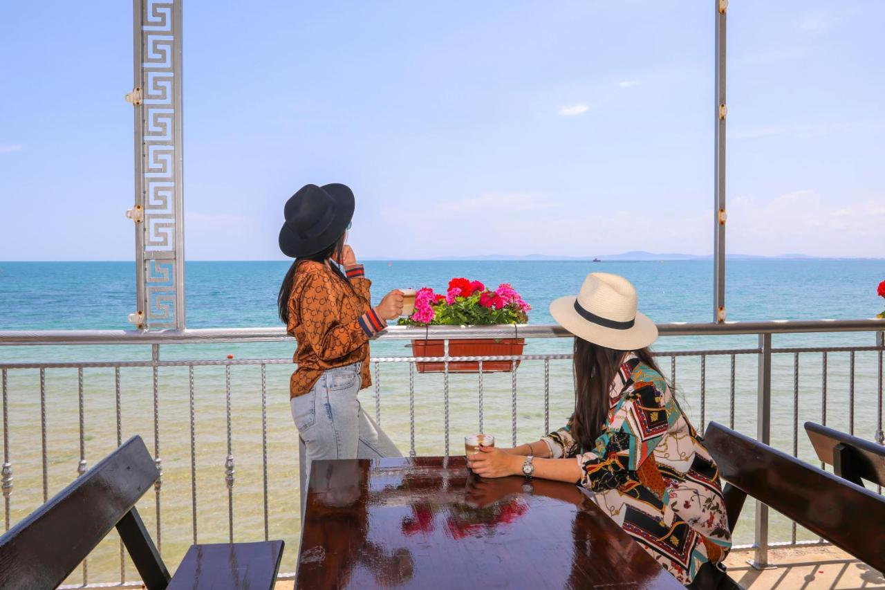 Petrov Family Hotel Nesebar Exterior foto